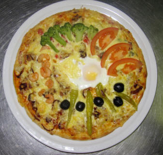 Pizzeria La Roma Rees-Haldern: Pizza 41_La-Roma "�berraschung"